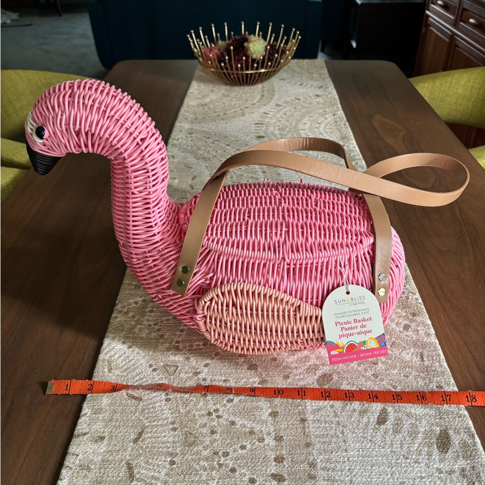 Resin wicker Purse/Picnic Basket - Picture 3 of 15
